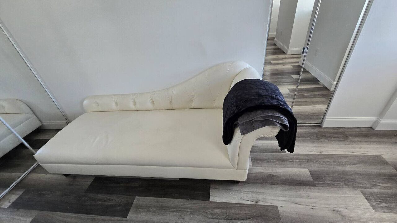 Photo of Livingroom in Burlington