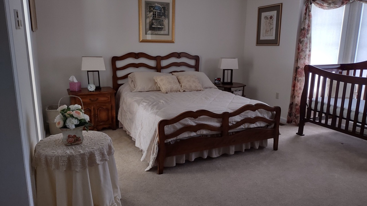 Photo of Bedroom in Timberville