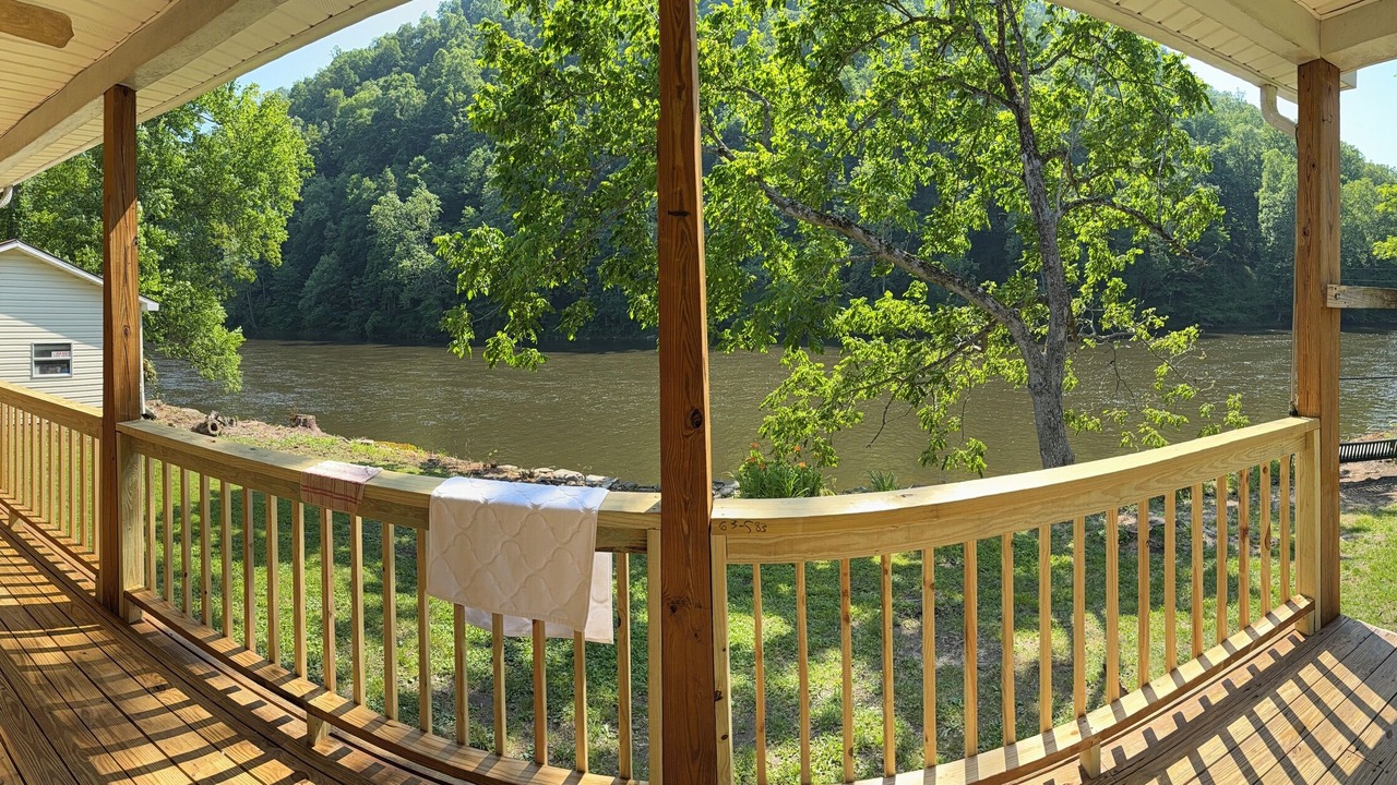 Photo of Patio Balcony in Rowlesburg