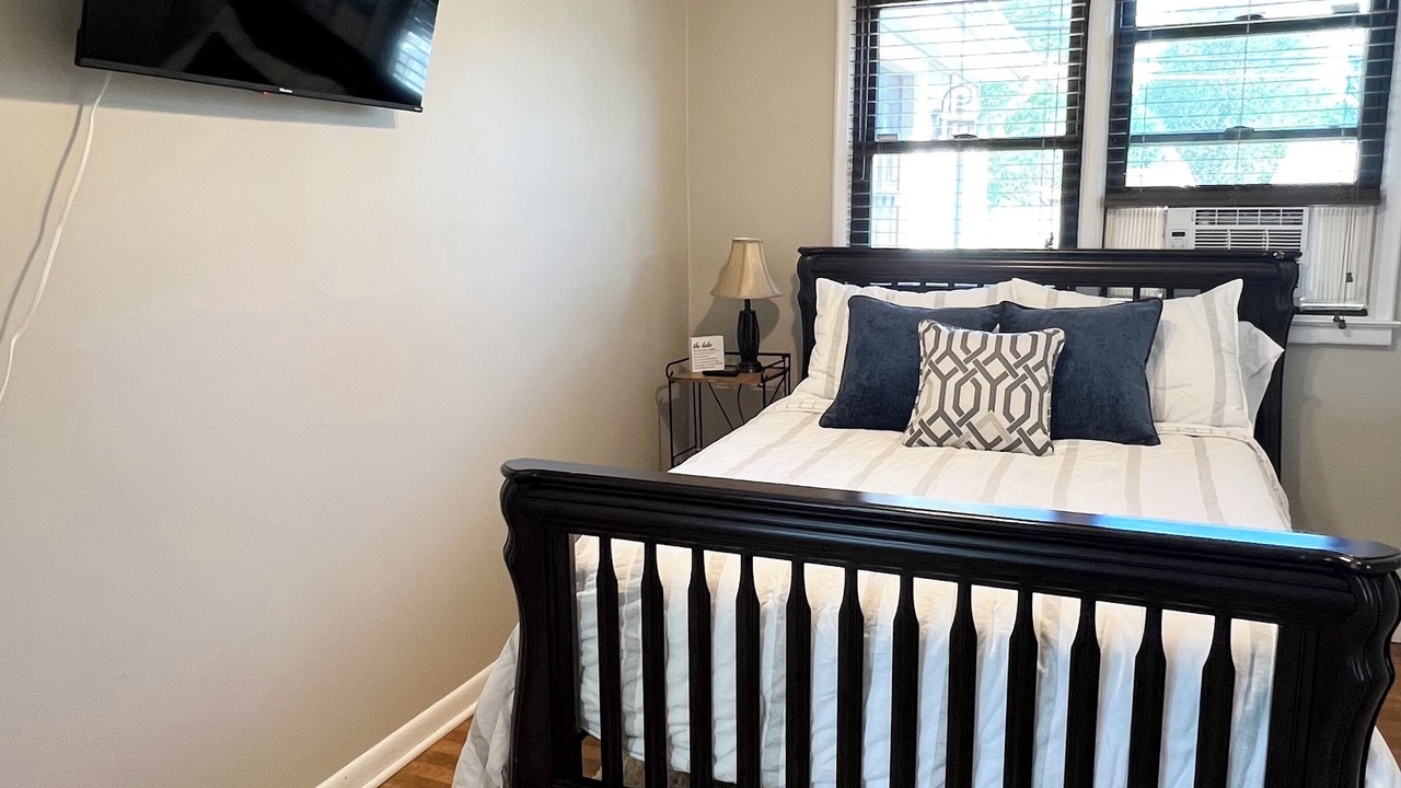 Photo of Bedroom in Lake Hopatcong