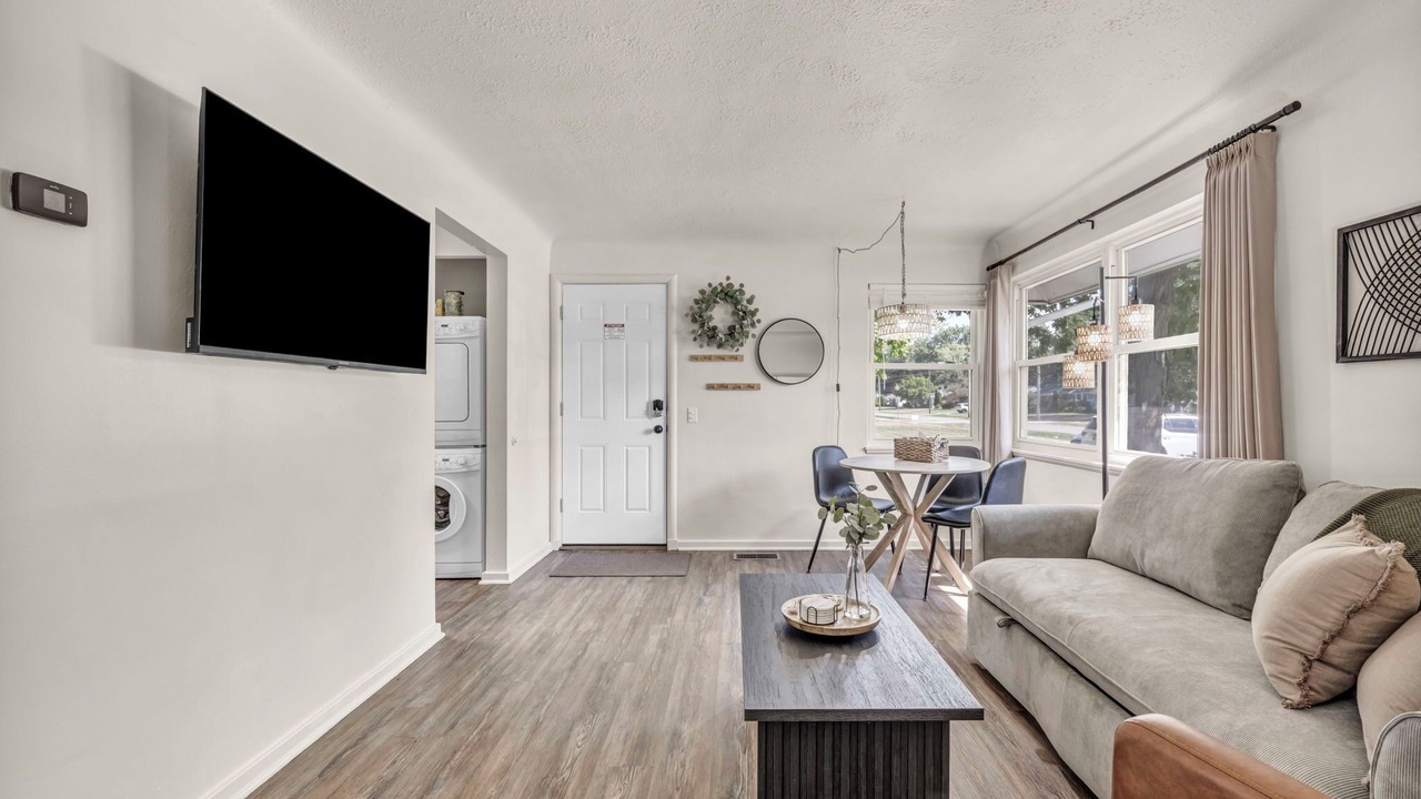 Photo of Livingroom in Berea