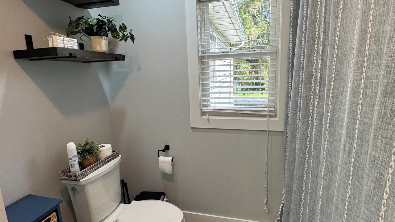 Photo of Bathroom in Stormstown