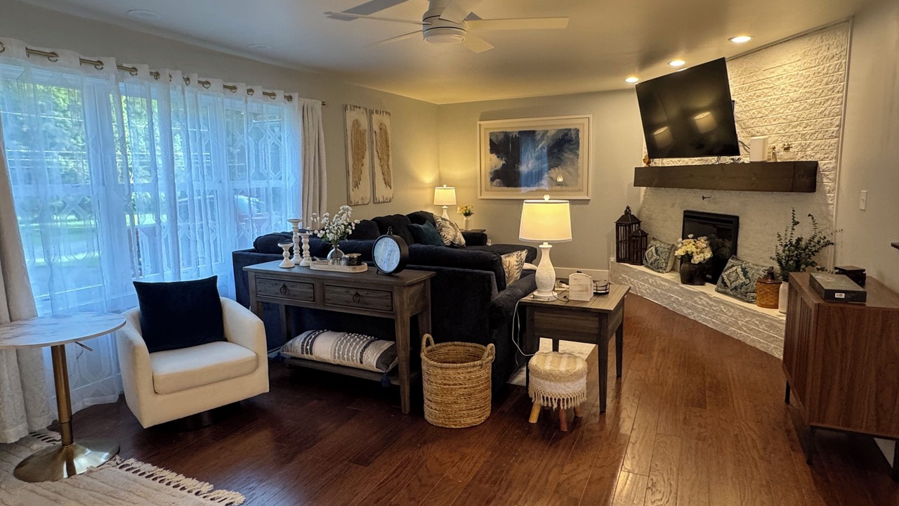 Photo of Livingroom in Stormstown