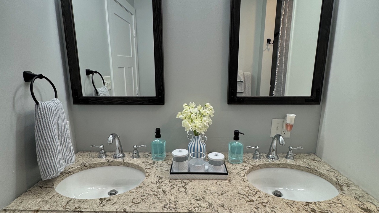 Photo of Bathroom in Stormstown
