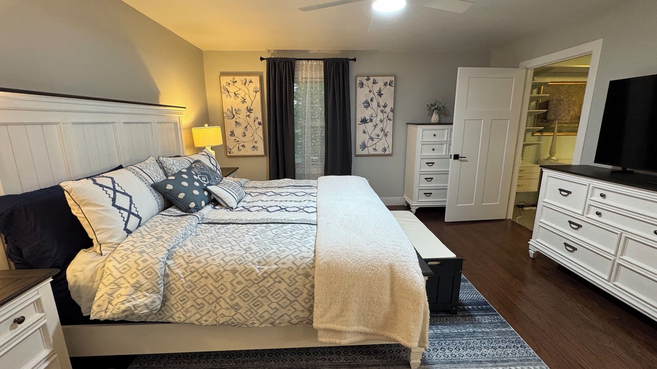 Photo of Bedroom in Stormstown