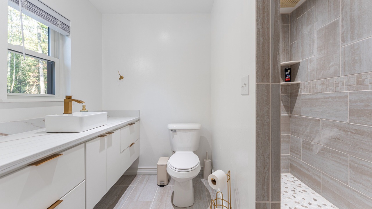 Photo of Bathroom in Sugarcreek
