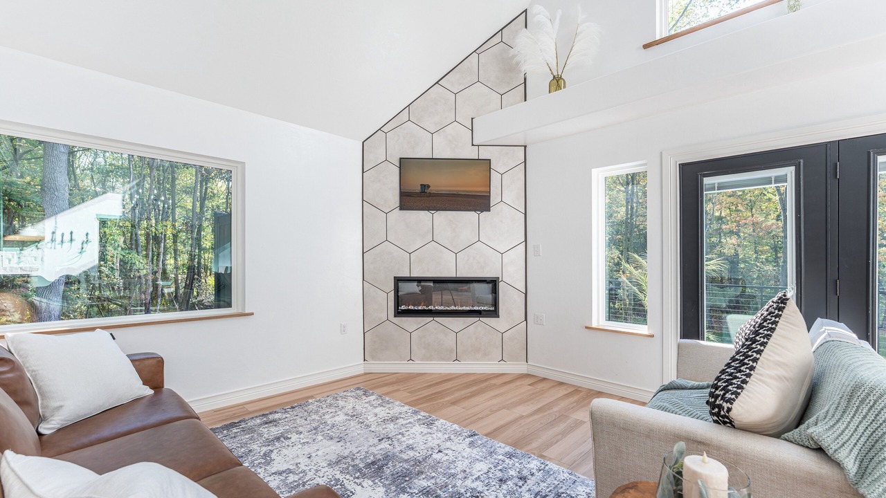 Photo of Livingroom in Sugarcreek