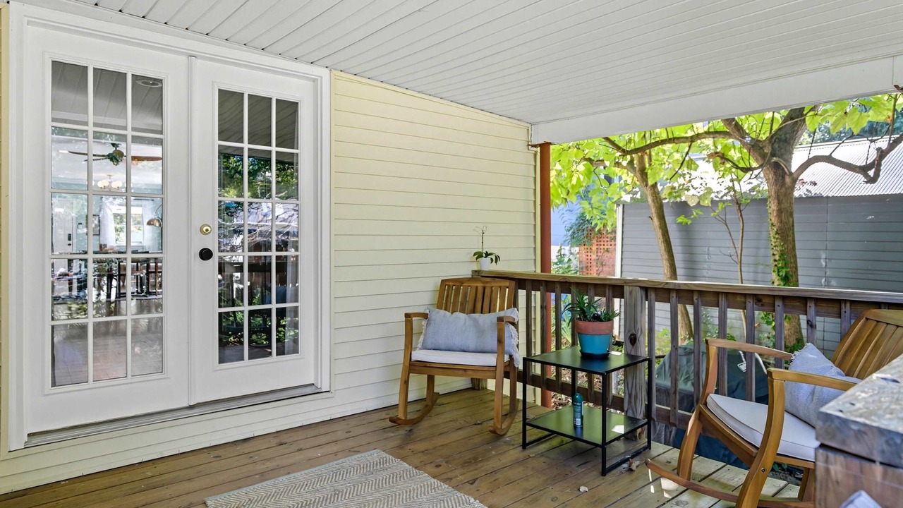 Photo of Patio Balcony in Mount Rainier