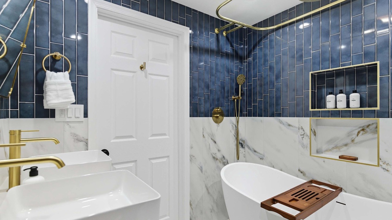 Photo of Bathroom in Mount Rainier