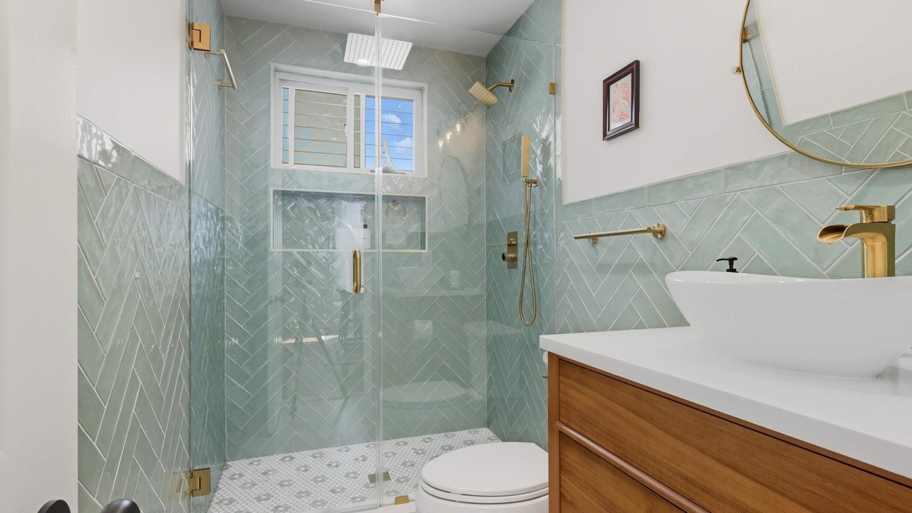 Photo of Bathroom in Mount Rainier