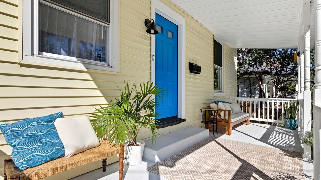 Photo of Patio Balcony in Mount Rainier