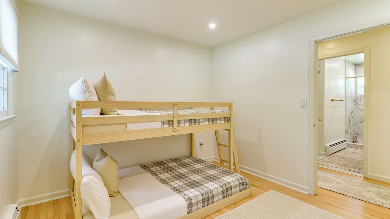 Photo of Bedroom in Pompton Lakes