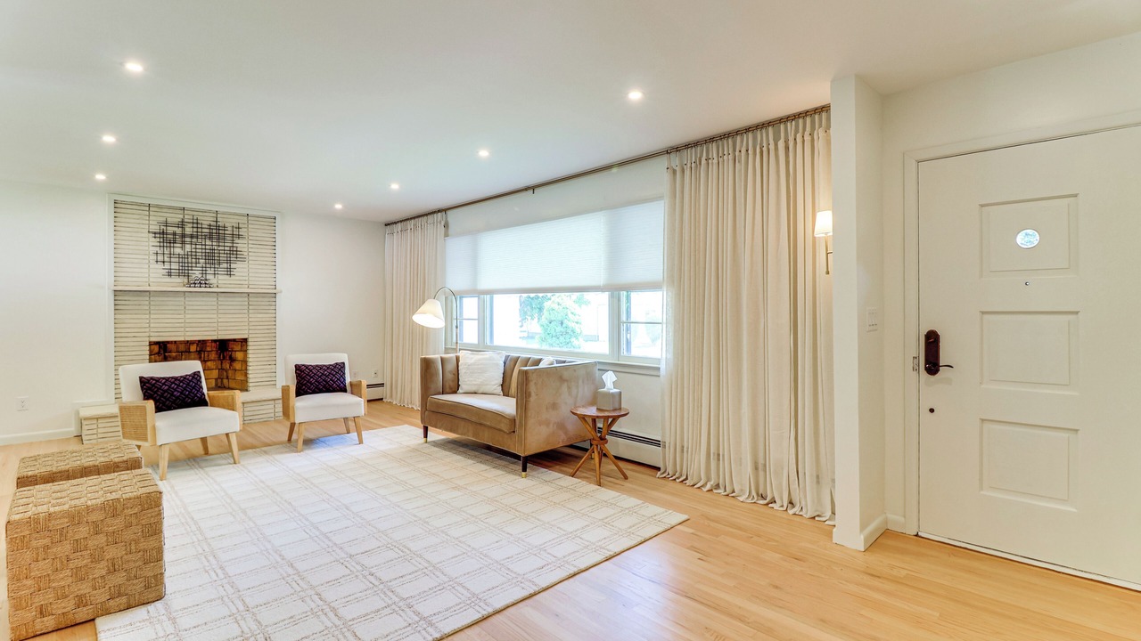 Photo of Bedroom in Pompton Lakes