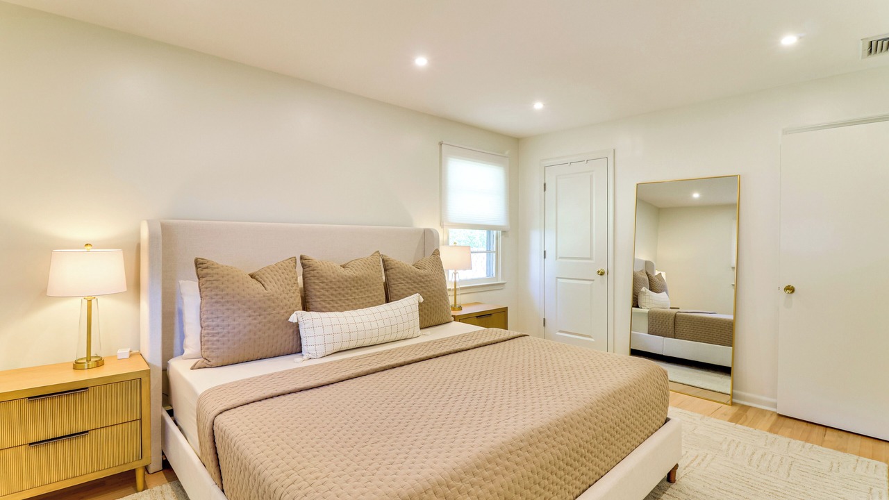 Photo of Bedroom in Pompton Lakes