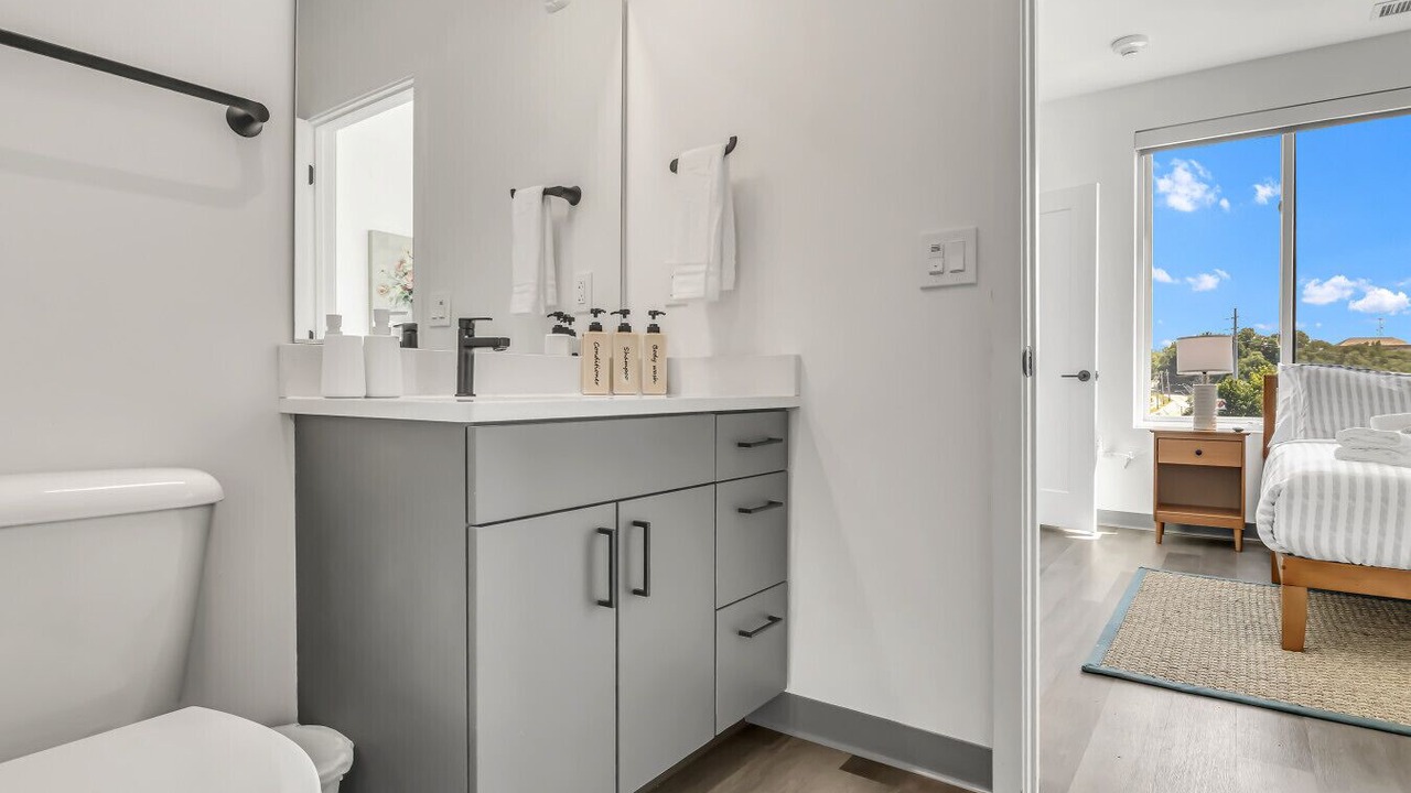 Photo of Bathroom in University Circle
