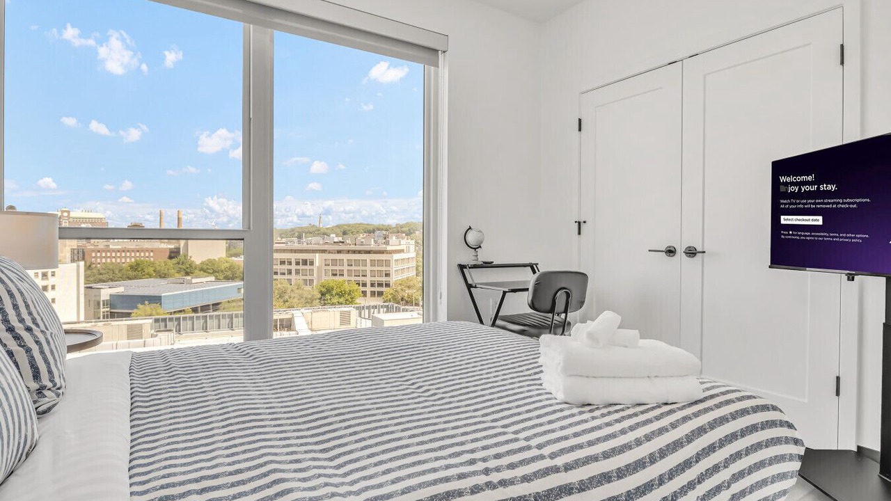 Photo of Bedroom in University Circle