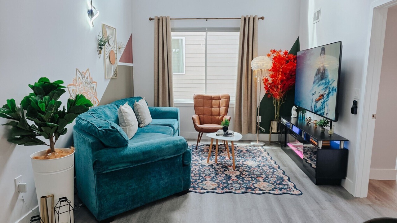 Photo of Livingroom in Center City