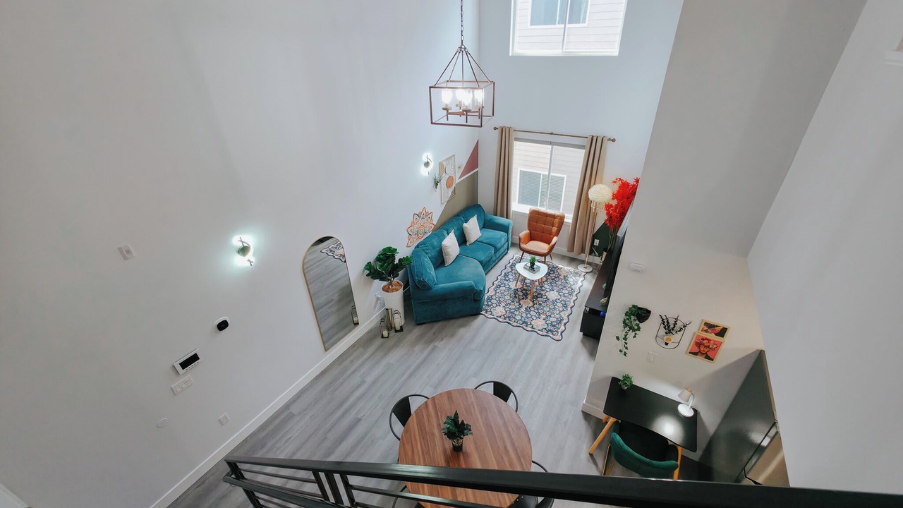 Photo of Livingroom in Center City