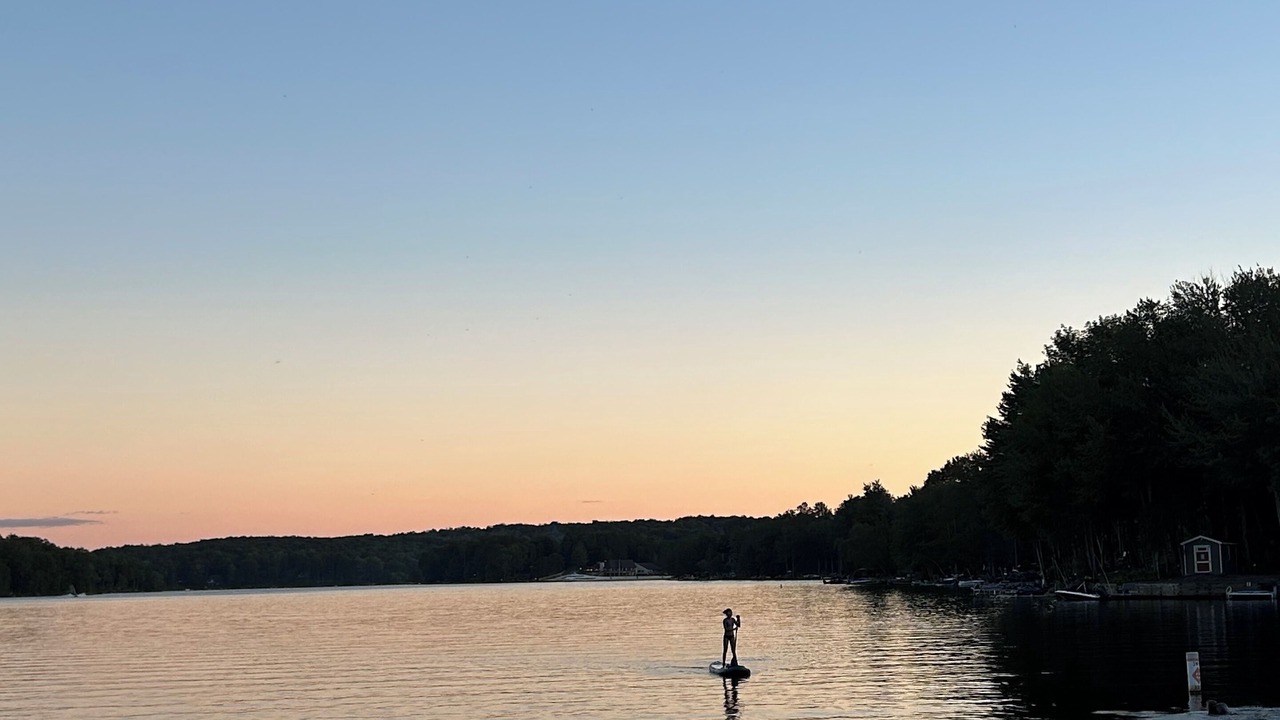 Photo of Others in Lake Ariel