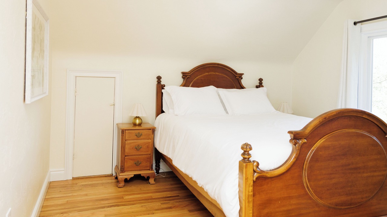 Photo of Bedroom in Canonsburg