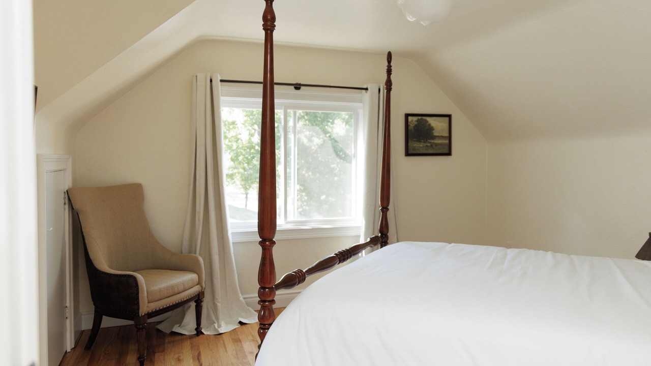 Photo of Bedroom in Canonsburg
