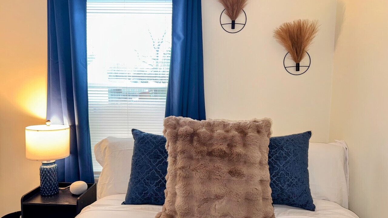 Photo of Bedroom in Summit Station