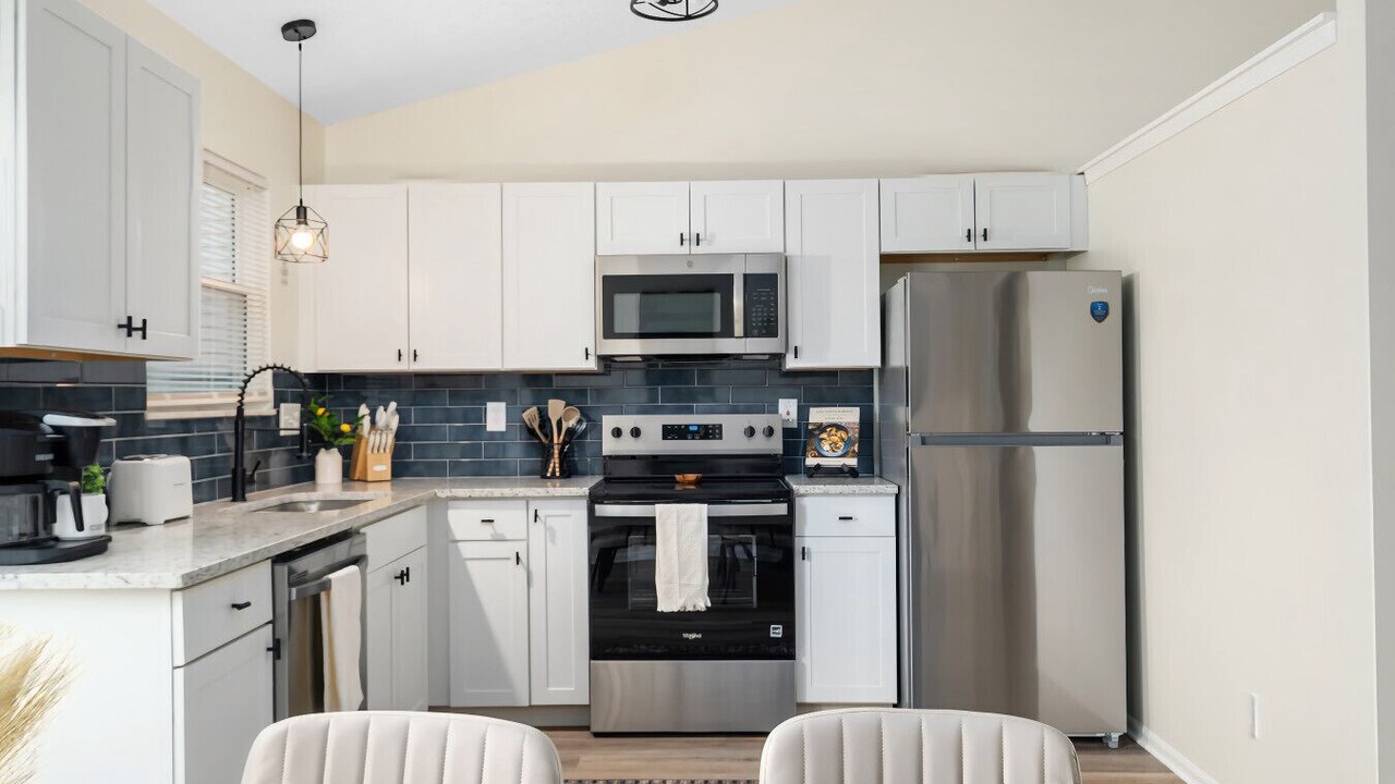 Photo of Kitchen in Summit Station