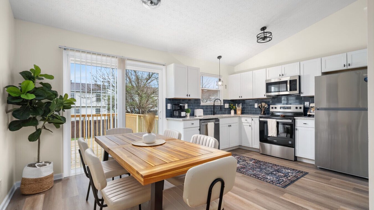 Photo of Kitchen in Summit Station