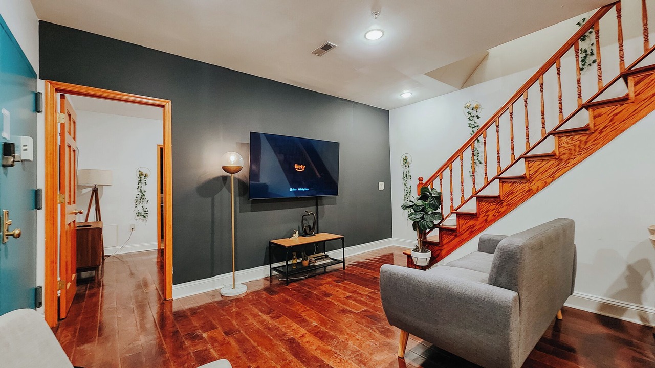 Photo of Livingroom in Gayborhood