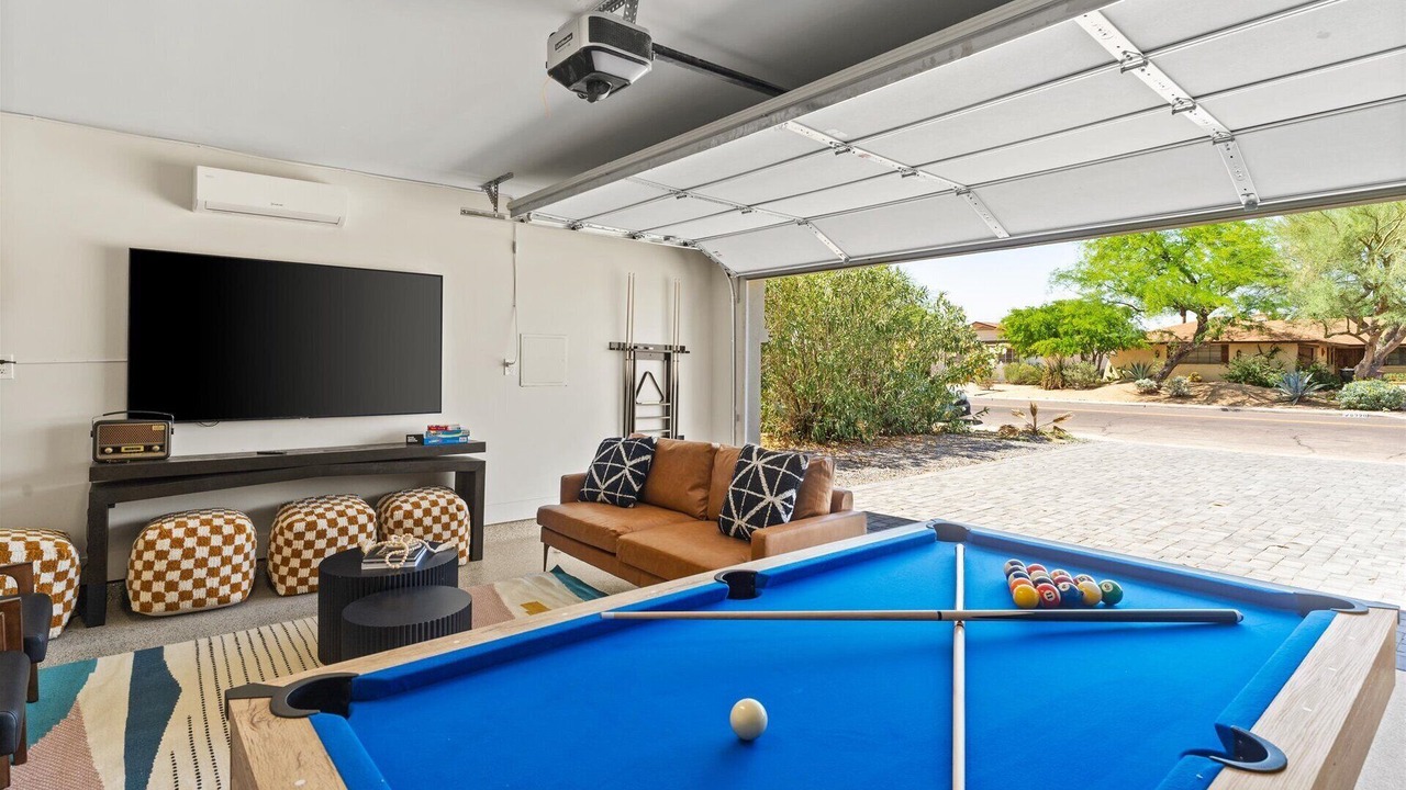 Photo of Bedroom in Scottsdale Estates Nine