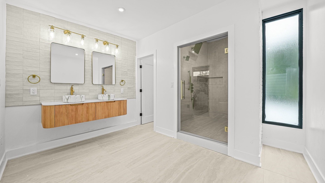 Photo of Bathroom in West Orange