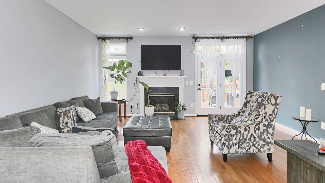 Photo of Livingroom in Lorton