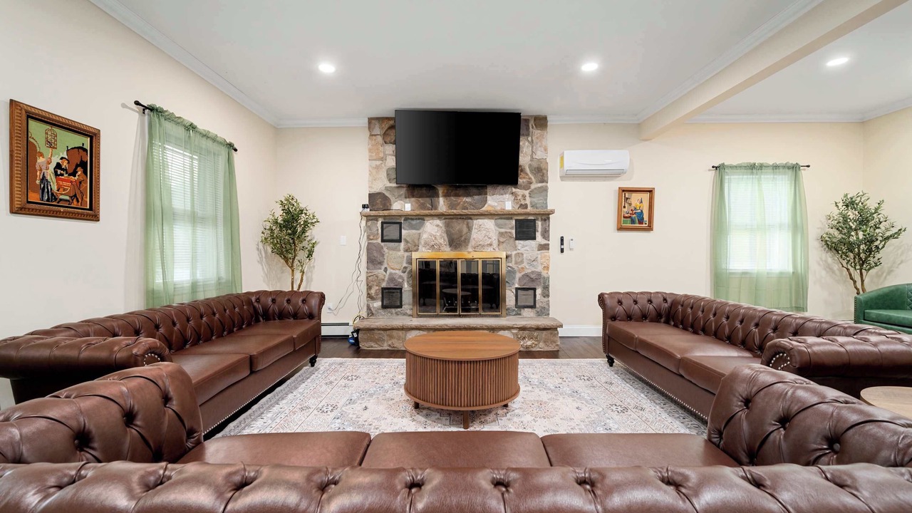 Photo of Livingroom in Sparrow Bush