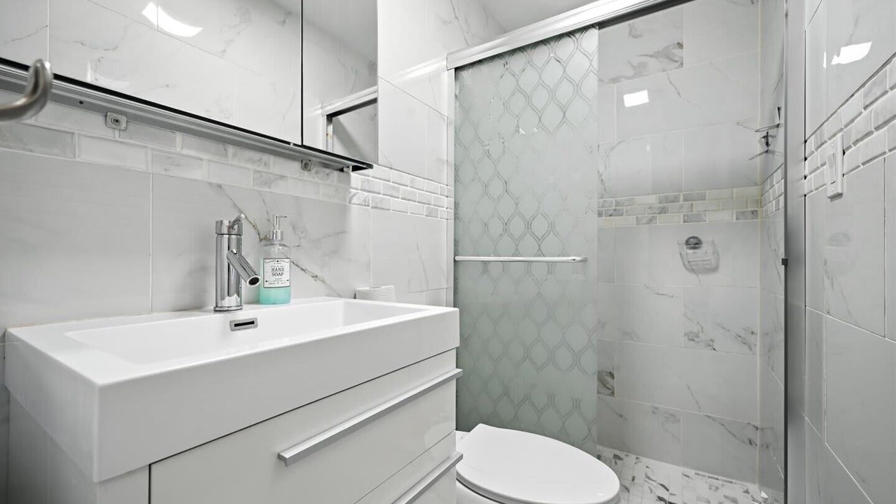 Photo of Bathroom in Old City
