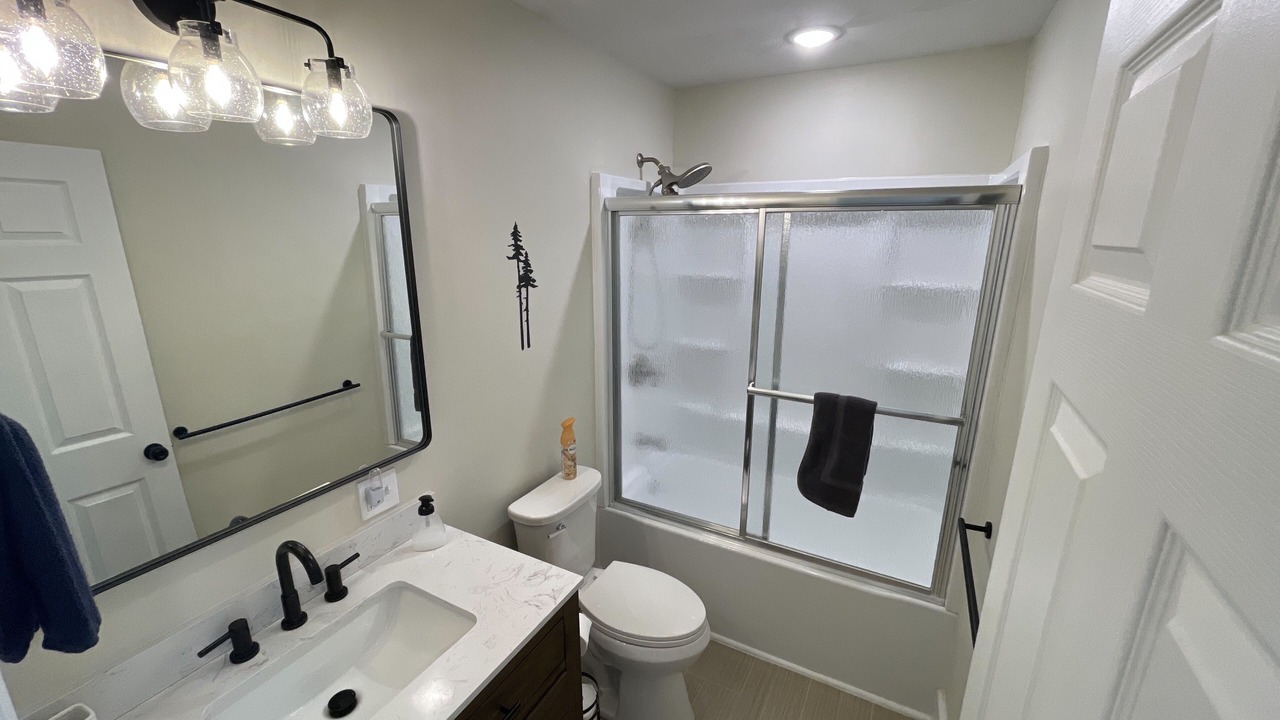 Photo of Bathroom in Saxton