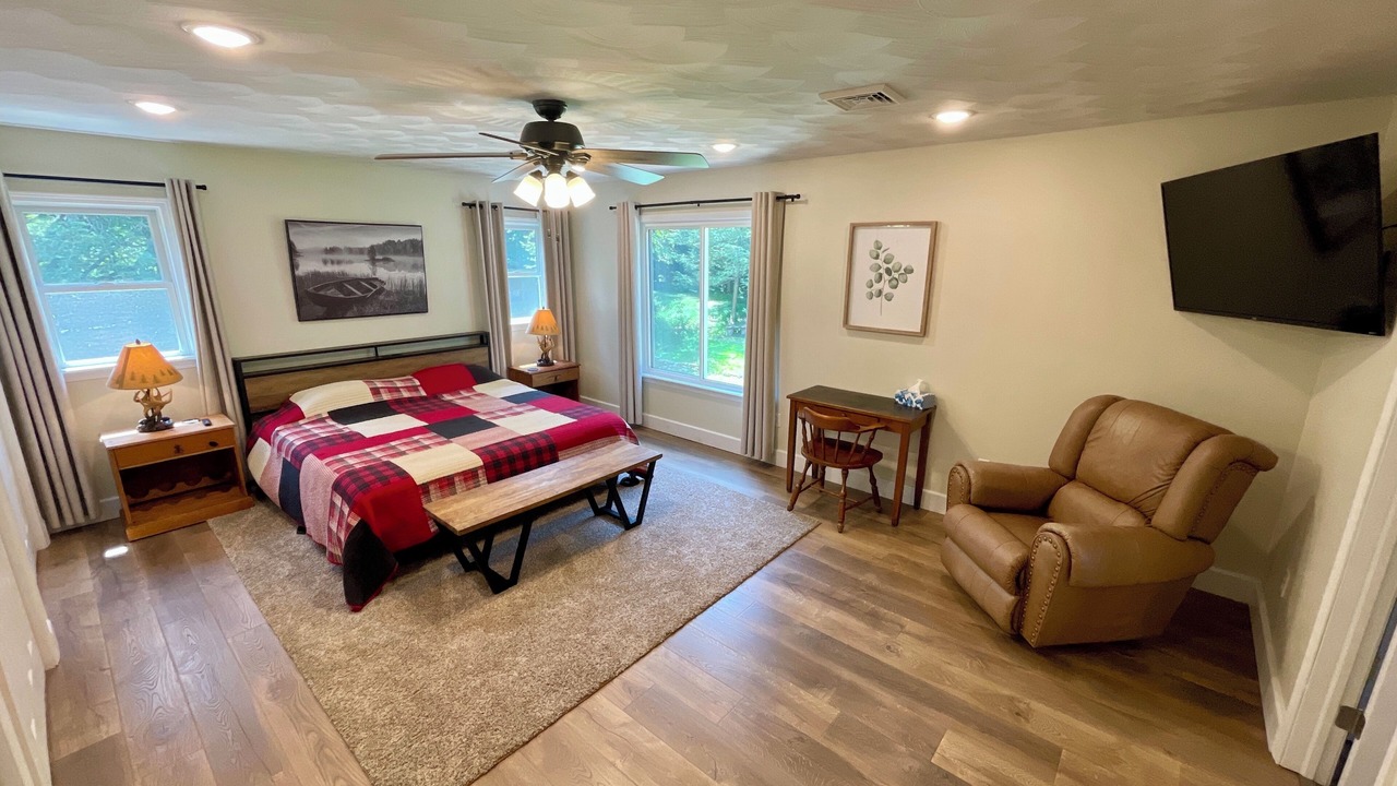 Photo of Bedroom in Saxton