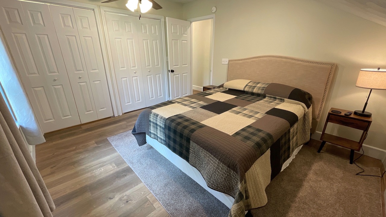 Photo of Bedroom in Saxton