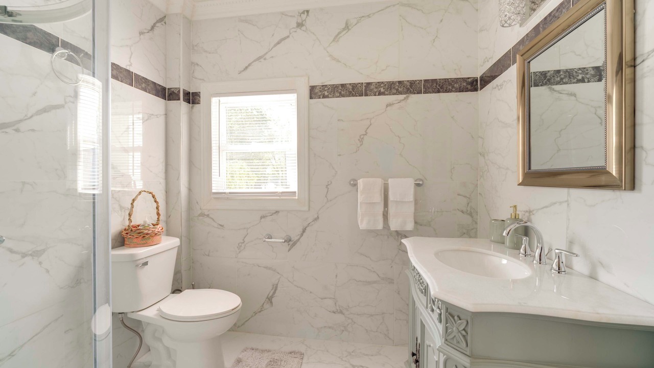 Photo of Bathroom in Conneaut