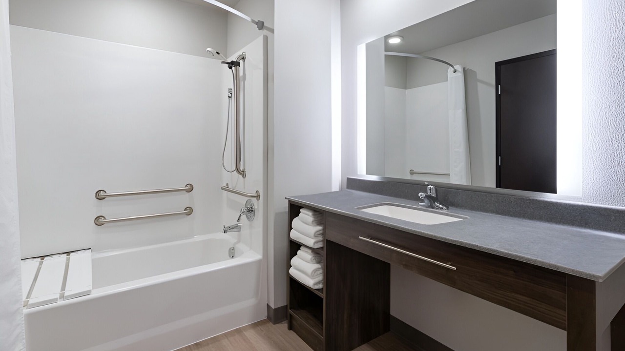 Photo of Bathroom in Dahlgren