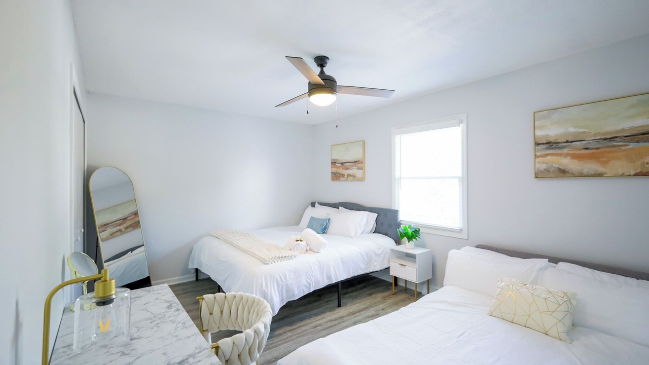 Photo of Bedroom in Cuyahoga Falls