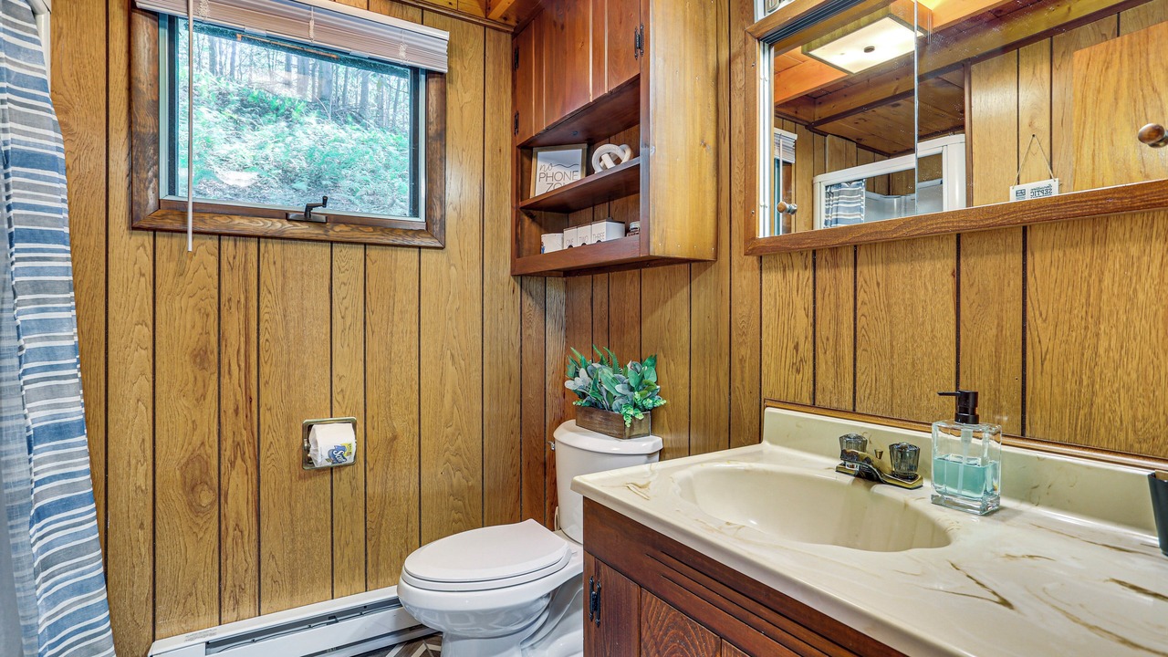 Photo of Bathroom in Greentown