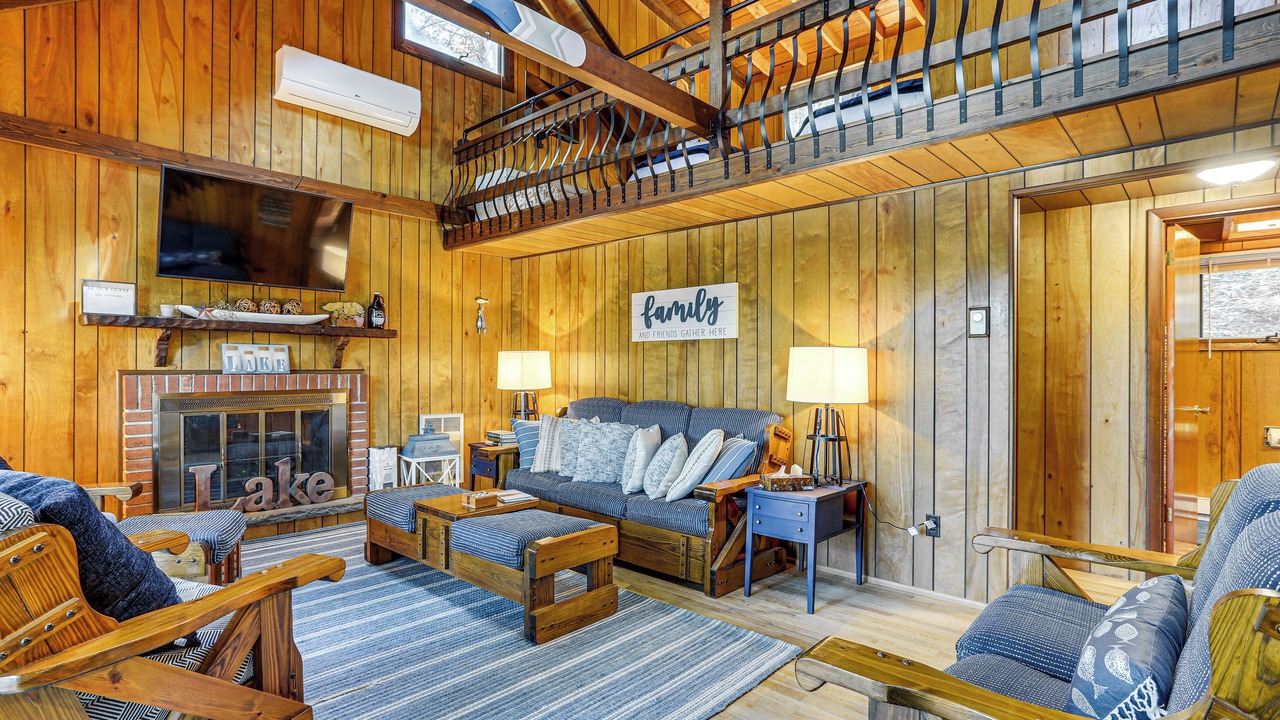 Photo of Livingroom in Greentown