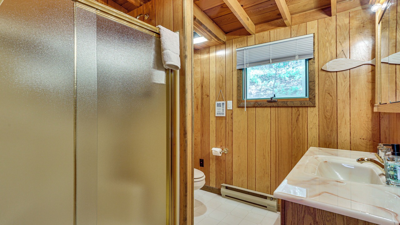 Photo of Bathroom in Greentown
