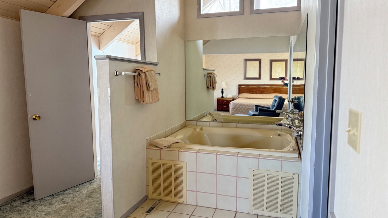 Photo of Bathroom in Tamiment