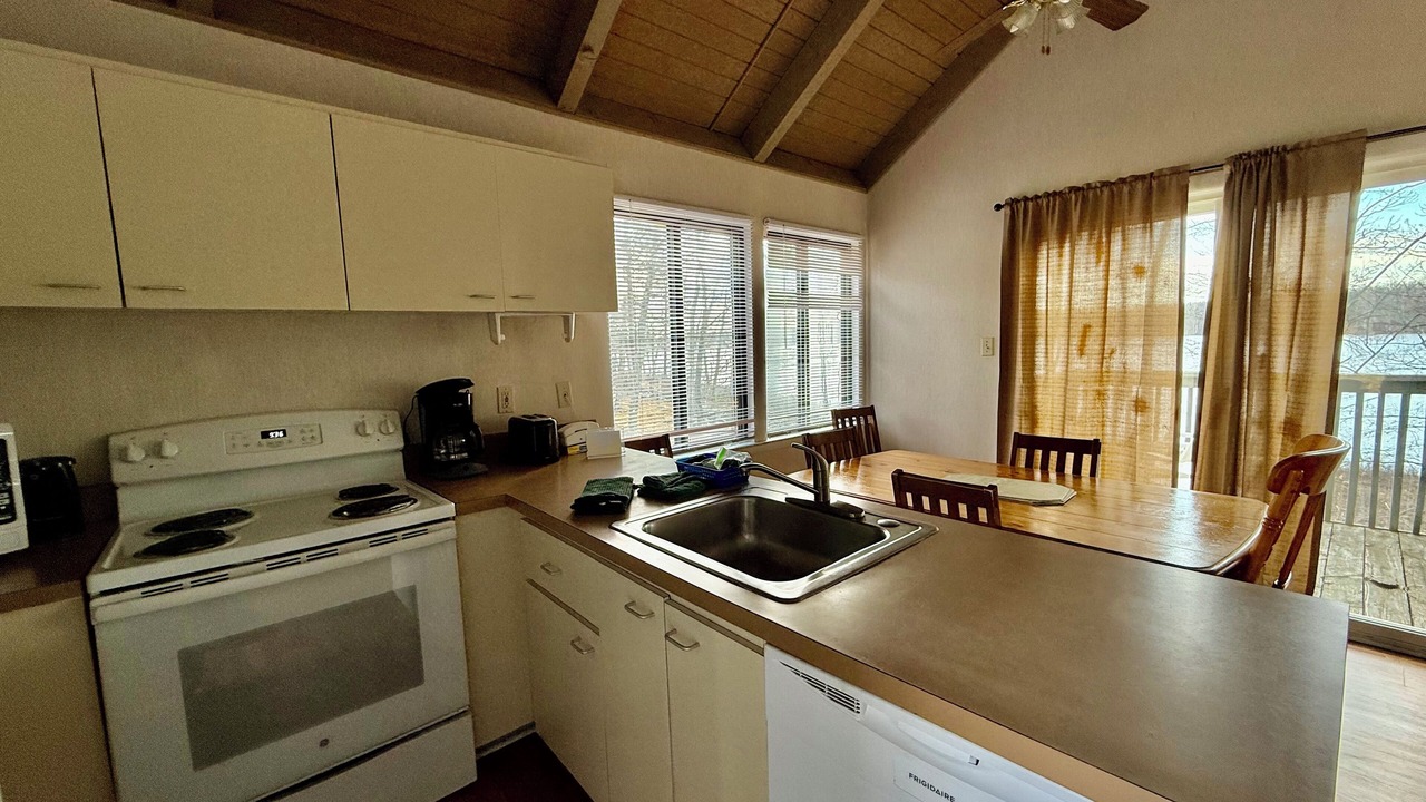 Photo of Kitchen in Tamiment