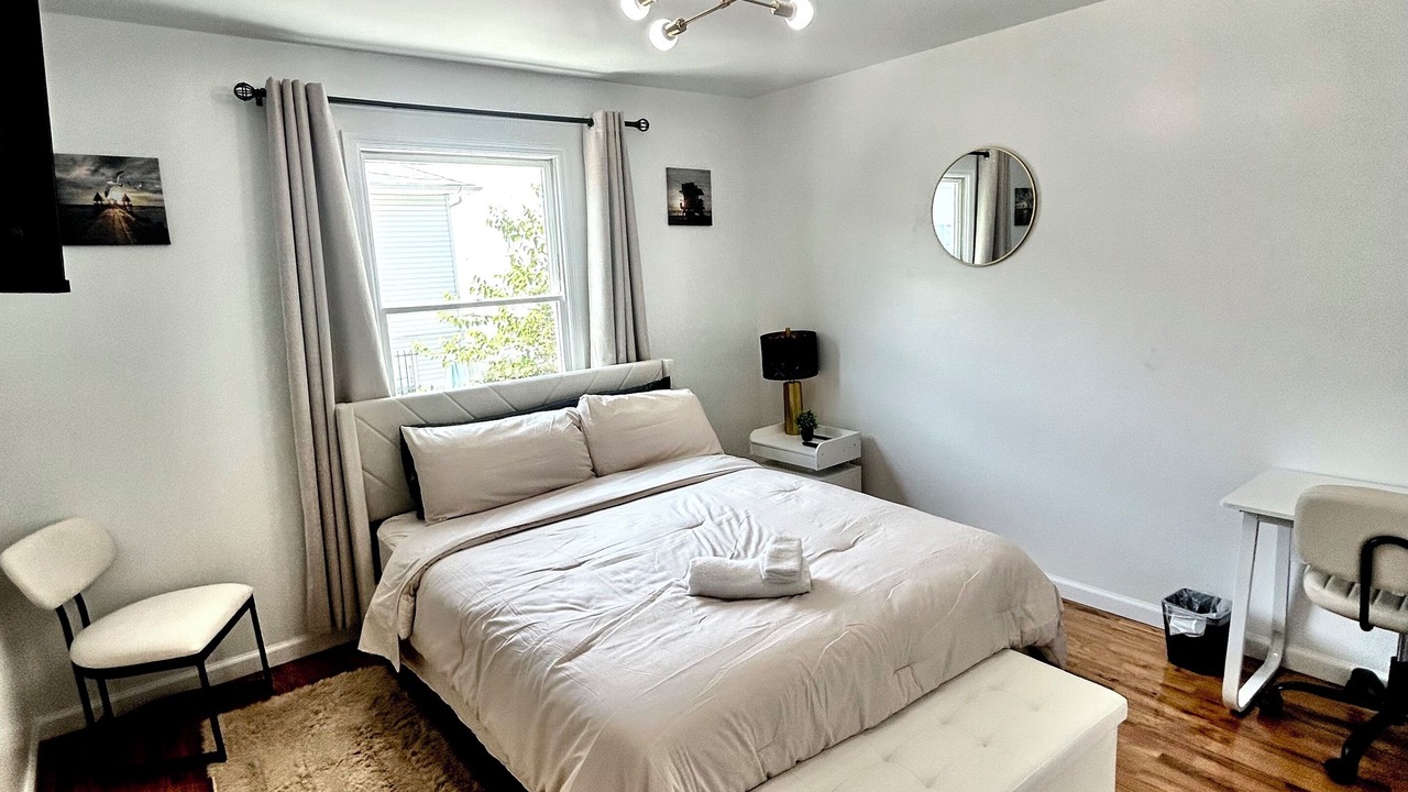 Photo of Bedroom in Ironbound District