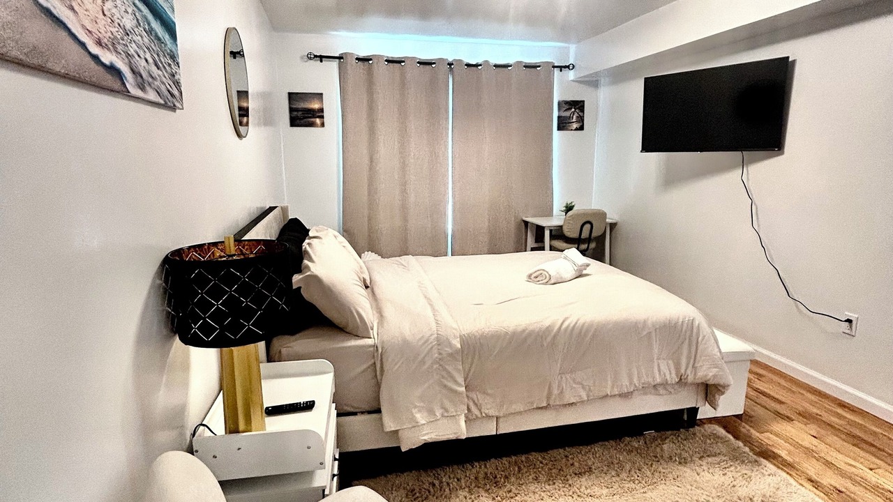 Photo of Bedroom in Ironbound District