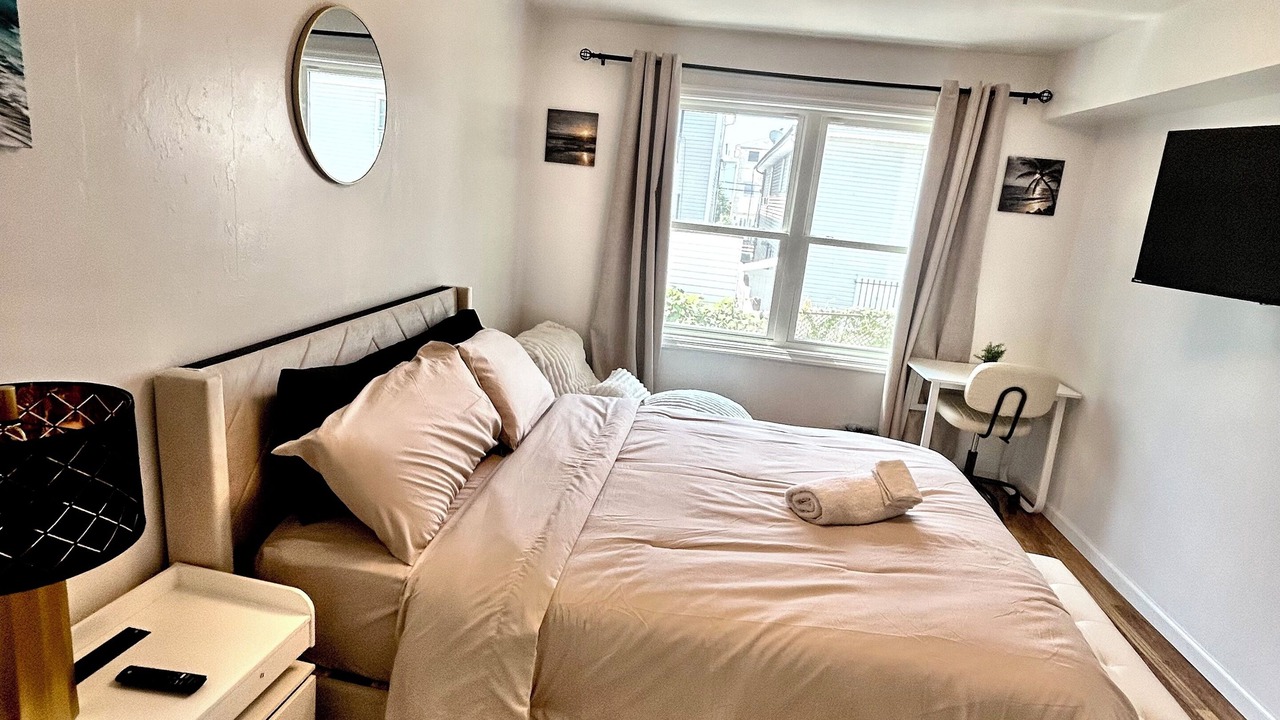 Photo of Bedroom in Ironbound District