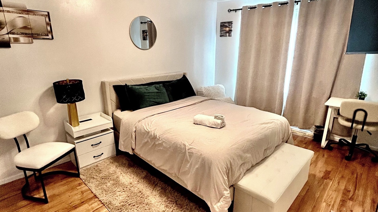 Photo of Bedroom in Ironbound District