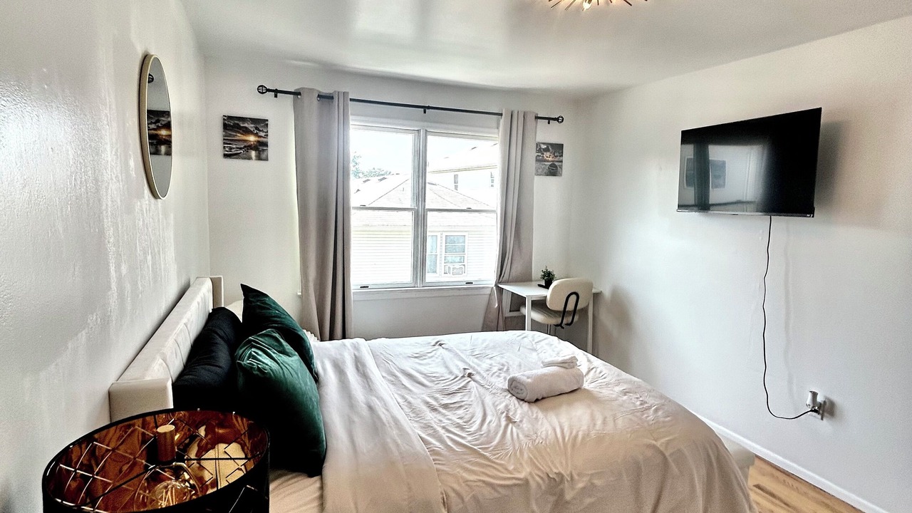 Photo of Bedroom in Ironbound District